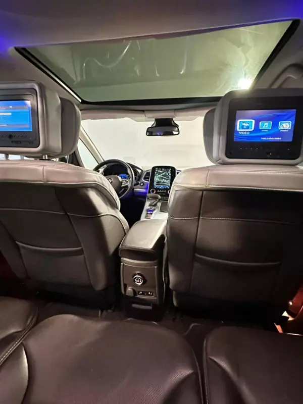 Renault Espace 2016 - 16500 EUR, 163000 km - AUTO.MOTO.pt - 163000km - foto 27 de 49
