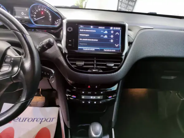 Peugeot 2008 2018 - 13250 EUR, 37000 km - AUTO.MOTO.pt - 37000km - foto 15 de 31