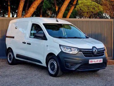 Renault Express Confort Blue DCI 95 2021 - 13990 EUR, 121868 km - AUTO.MOTO.pt - 121868km - foto 2 de 24