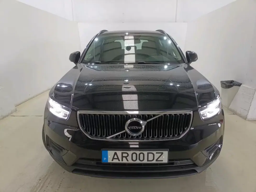 Volvo XC 40 2022 - 21999 EUR, 121117 km - 121117km - foto 6 de 12