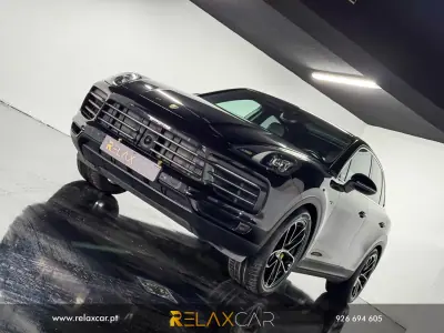 Porsche Cayenne 2018 - 53990 EUR, 150300 km - AUTO.MOTO.pt - 150300km - foto 7 de 28