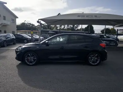 Ford Focus 2020 - 15990 EUR, 97000 km - AUTO.MOTO.pt - 97000km - foto 4 de 42