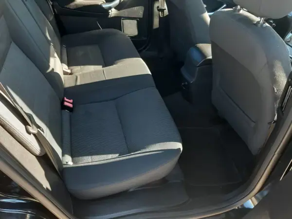 Ford Mondeo SW 2010 - 7400 EUR, 217000 km - AUTO.MOTO.pt - 217000km - foto 27 de 33
