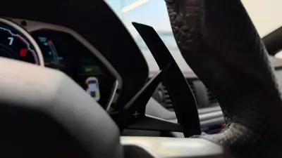 Lamborghini Aventador 2012 - 349900 EUR, 17929 km - AUTO.MOTO.pt - 17929km - foto 23 de 39