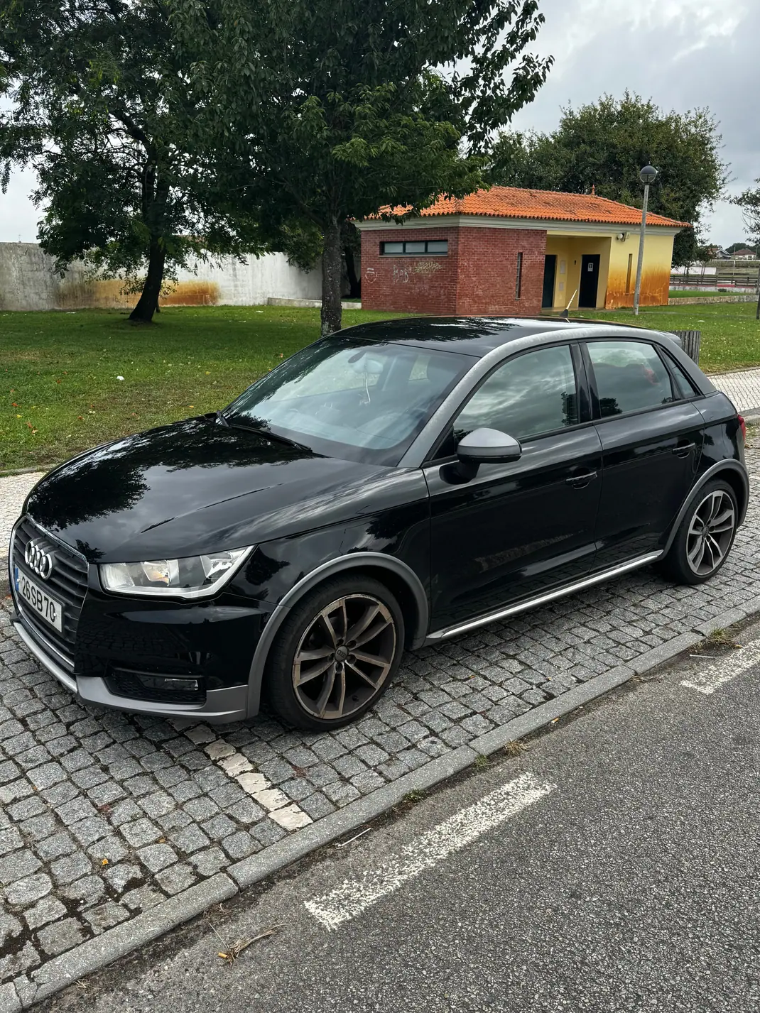 Audi A1 Sportback 2016 - 15450 EUR, 155705 km - 155705km - foto 3 de 8
