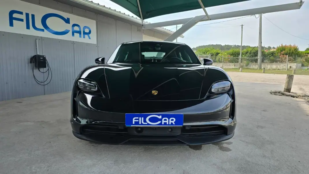 Porsche Taycan 2021 - 54500 EUR, 141090 km - 141090km - foto 3 de 30