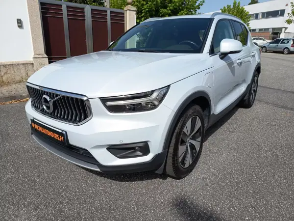 Volvo XC 40 2020 - 23990 EUR, 116700 km - AUTO.MOTO.pt - 116700km - foto 16 de 26