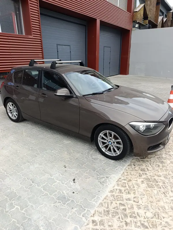 BMW 116 2015 - 9700 EUR, 204000 km - AUTO.MOTO.pt - 204000km - foto 3 de 3