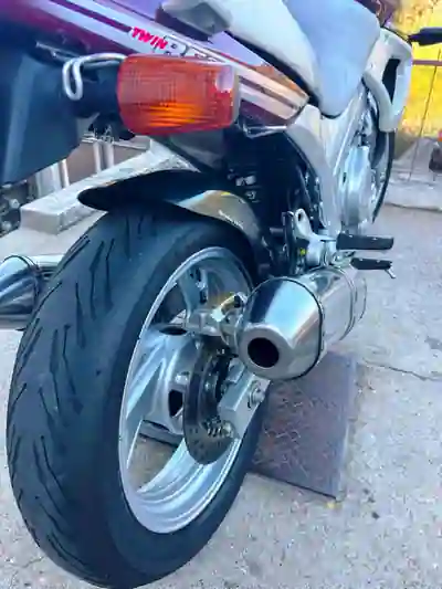 Yamaha MT 09 1997 - 3250 EUR, 70000 km - foto 6 de 12