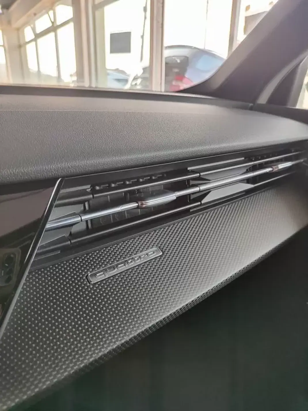 Audi RS3 Sportback 2024 - 69500 EUR, 41900 km - AUTO.MOTO.pt - 41900km - foto 44 de 48