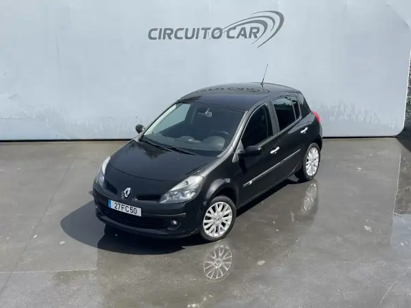 Renault Clio 2008 - 3500 EUR, 376787 km - AUTO.MOTO.pt - 376787km - foto 5 de 21
