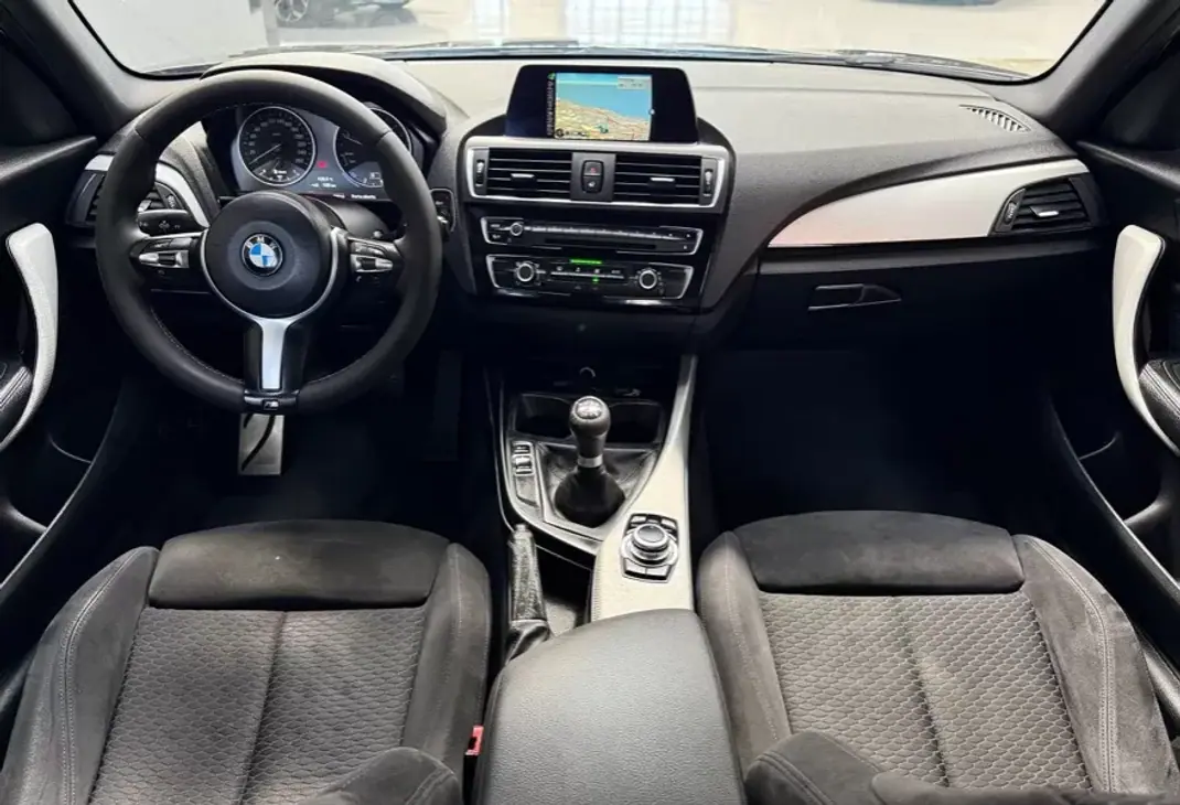 BMW 116 2016 - 15750 EUR, 158453 km - 158453km - foto 7 de 41