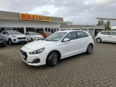 Hyundai i30 2020 - 13000 EUR, 123500 km - AUTO.MOTO.pt - 123500km - foto 2 de 25