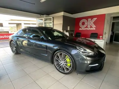 Porsche Panamera 2018 - 60500 EUR, 104962 km - AUTO.MOTO.pt - 104962km - foto 47 de 58