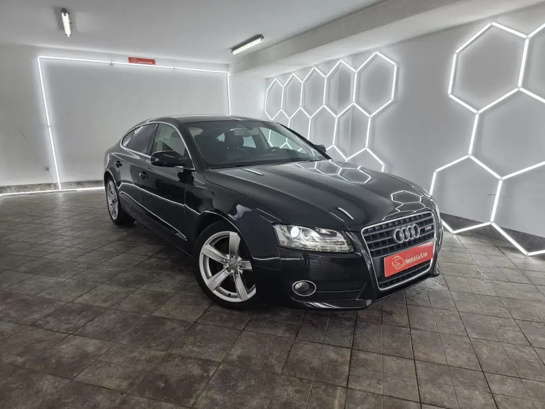 Audi A5 Sportback 2011 - 17500 EUR, 123569 km - AUTO.MOTO.pt - 123569km - foto 1 de 29