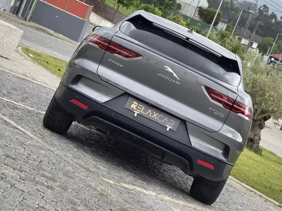 Jaguar I-Pace 2020 - 27999 EUR, 93000 km - AUTO.MOTO.pt - 93000km - foto 23 de 28