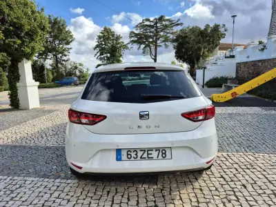 SEAT Leon 2014 - 13900 EUR, 222880 km - AUTO.MOTO.pt - 222880km - foto 5 de 21
