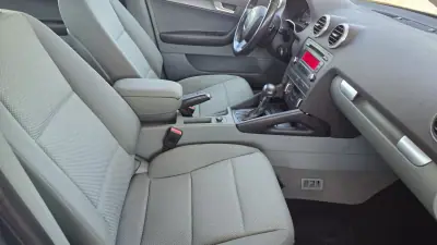 Audi A3 Sportback 2009 - 12990 EUR, 176000 km - AUTO.MOTO.pt - 176000km - foto 21 de 25