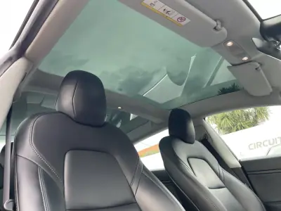 Tesla Model 3 2020 - 25995 EUR, 80043 km - AUTO.MOTO.pt - 80043km - foto 39 de 43