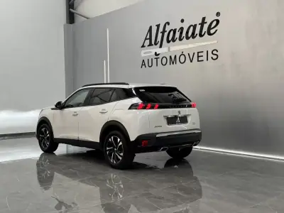 Peugeot 2008 2020 - 15990 EUR, 125000 km - AUTO.MOTO.pt - 125000km - foto 2 de 7