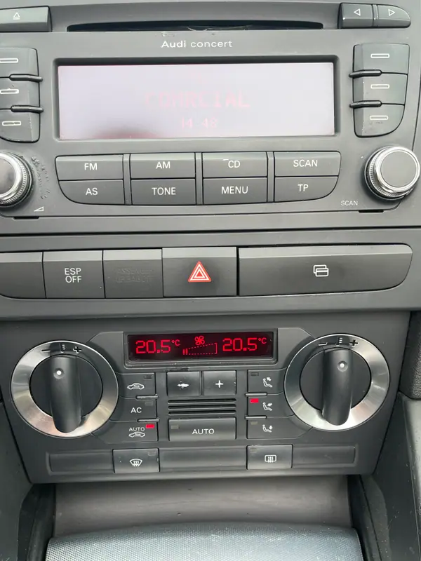Audi A3 Cabrio 2008 - 8000 EUR, 340000 km - 340000km - foto 12 de 15