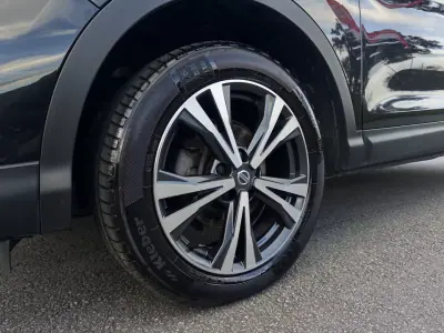 Nissan Qashqai 2018 - 18990 EUR, 161000 km - AUTO.MOTO.pt - 161000km - foto 10 de 35