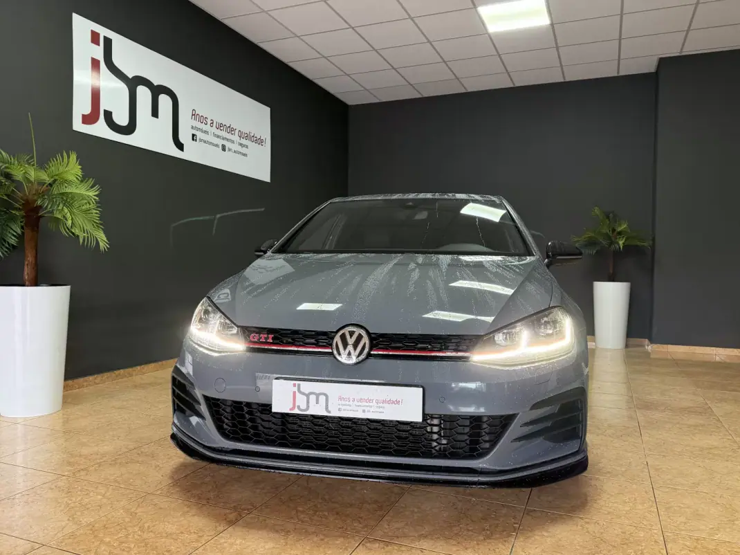 Volkswagen Golf 2019 - 30999 EUR, 99874 km - AUTO.MOTO.pt - 99874km - foto 2 de 20