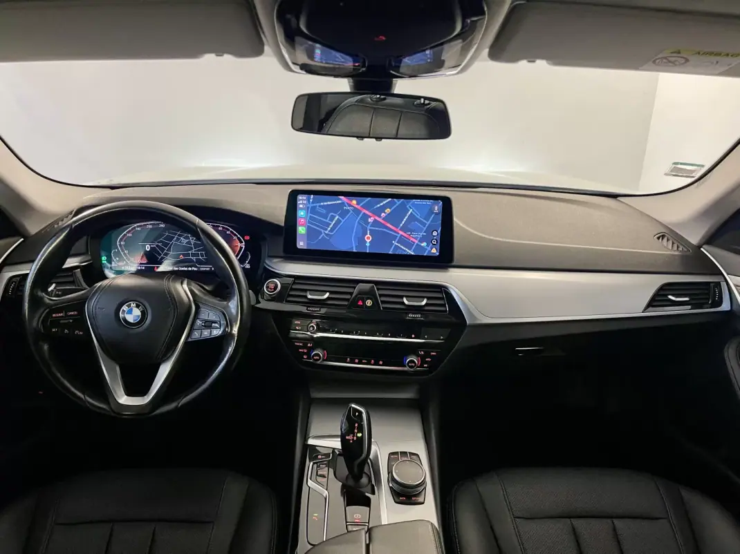 BMW 520 2023 - 31500 EUR, 119000 km - AUTO.MOTO.pt - 119000km - foto 3 de 44