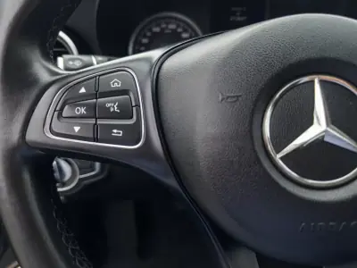Mercedes-Benz C 200 2015 - 15990 EUR, 213000 km - AUTO.MOTO.pt - 213000km - foto 19 de 43
