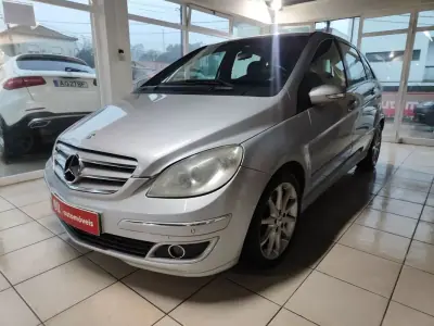 Mercedes-Benz B 200 2005 - 7250 EUR, 226300 km - AUTO.MOTO.pt - 226300km - foto 4 de 33