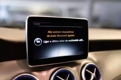 Mercedes-Benz CLA 220 2015 - 20490 EUR, 182000 km - AUTO.MOTO.pt - 182000km - foto 26 de 29