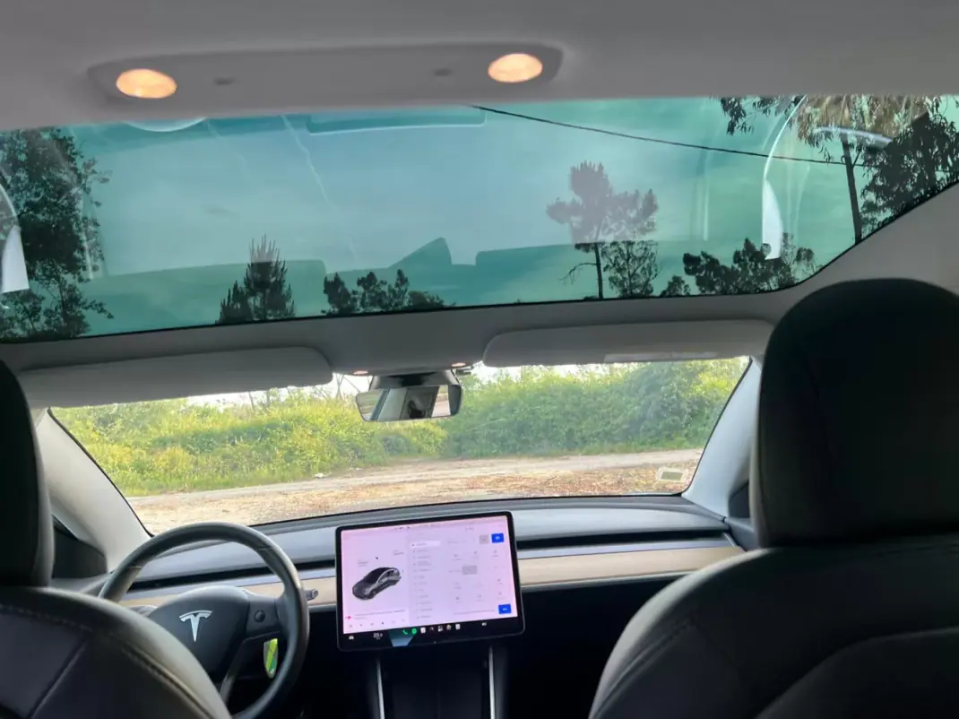 Tesla Model 3 2020 - 21900 EUR, 161211 km - AUTO.MOTO.pt - 161211km - foto 17 de 29