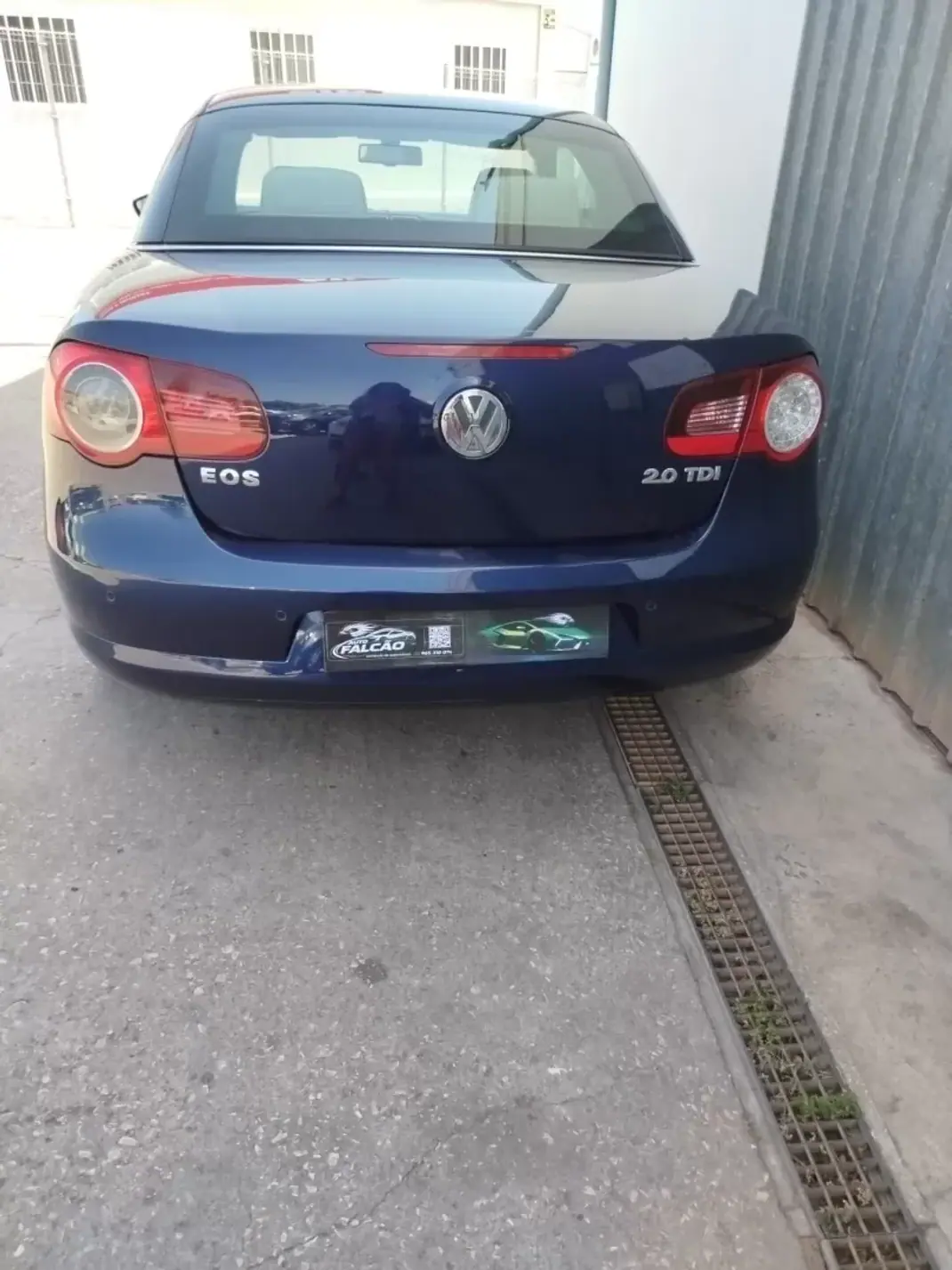 Volkswagen EOS 2010 - 12200 EUR, 159060 km - AUTO.MOTO.pt - 159060km - foto 10 de 15