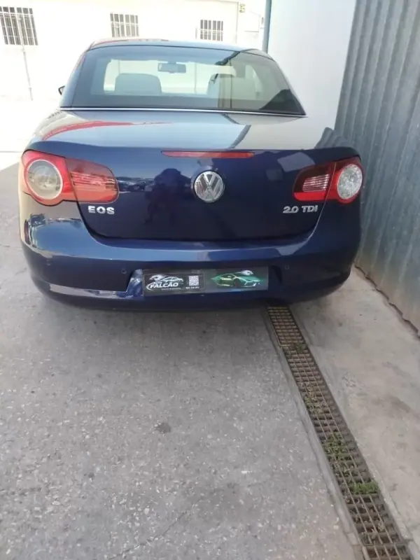 Volkswagen EOS 2010 - 12200 EUR, 159060 km - AUTO.MOTO.pt - 159060km - foto 10 de 15
