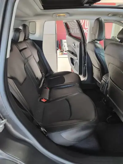 Jeep Compass 2021 - 22500 EUR, 107000 km - AUTO.MOTO.pt - 107000km - foto 18 de 45