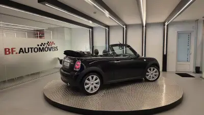 MINI Cooper 2010 - 9900 EUR, 144067 km - AUTO.MOTO.pt - 144067km - foto 7 de 56