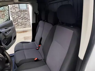 Citroën Berlingo 1.6 HDI ,3 Lug. Longa , Iva dedutivel 2019 - 13480 EUR, 182000 km - AUTO.MOTO.pt - 182000km - foto 11 de 28