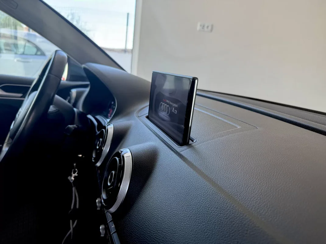 Audi A3 Sportback 2016 - 16000 EUR, 158000 km - AUTO.MOTO.pt - 158000km - foto 76 de 94