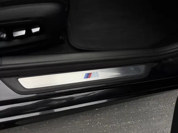 BMW 520 2019 - 28500 EUR, 146000 km - AUTO.MOTO.pt - 146000km - foto 16 de 21