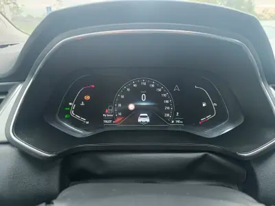 Renault Captur 2020 - 14900 EUR, 196207 km - AUTO.MOTO.pt - 196207km - foto 27 de 34