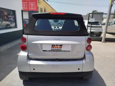 Smart Fortwo Cabrio 2009 - 6450 EUR, 106651 km - AUTO.MOTO.pt - 106651km - foto 2 de 18