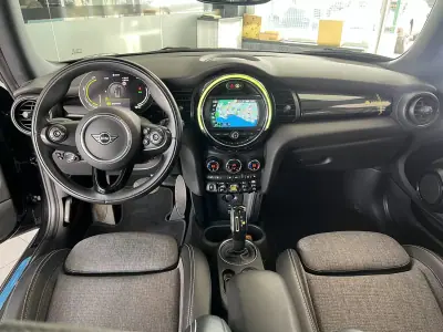 MINI Electric 2020 - 17800 EUR, 55687 km - AUTO.MOTO.pt - 55687km - foto 10 de 27