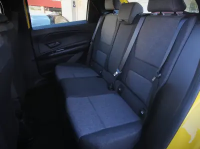 Renault 5 2025 - 28990 EUR, 3000 km - 3000km - foto 16 de 36