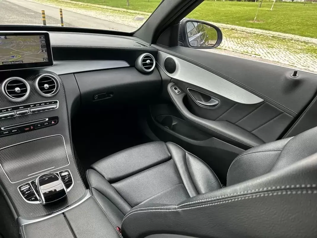 Mercedes-Benz C 250 2015 - 24450 EUR, 115000 km - AUTO.MOTO.pt - 115000km - foto 49 de 51