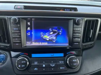 Toyota RAV4 2017 - 28500 EUR, 127120 km - AUTO.MOTO.pt - 127120km - foto 13 de 17