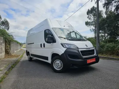 Peugeot BOXER 2.0 BlueHDi 435 L4H2 Premium 2020 - 20350 EUR, 126369 km - AUTO.MOTO.pt - 126369km - foto 6 de 40