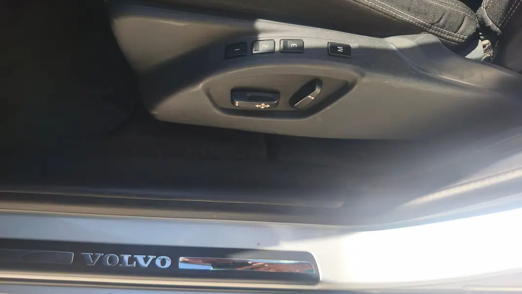 Volvo V60 2015 - 9500 EUR, 230000 km - 230000km - foto 8 de 8