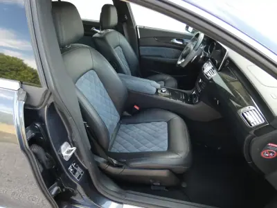 Mercedes-Benz CLS 250 2015 - 22500 EUR, 278000 km - AUTO.MOTO.pt - 278000km - foto 22 de 42