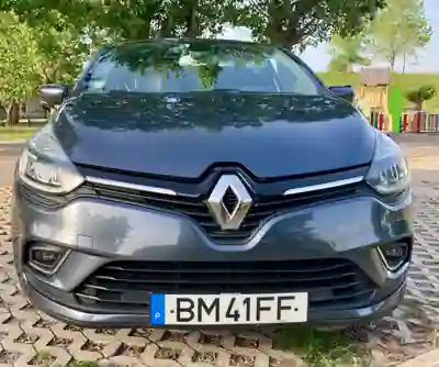 Renault Clio Sport Tourer 2019 - 9100 EUR, 178600 km - AUTO.MOTO.pt - 178600km - foto 2 de 16