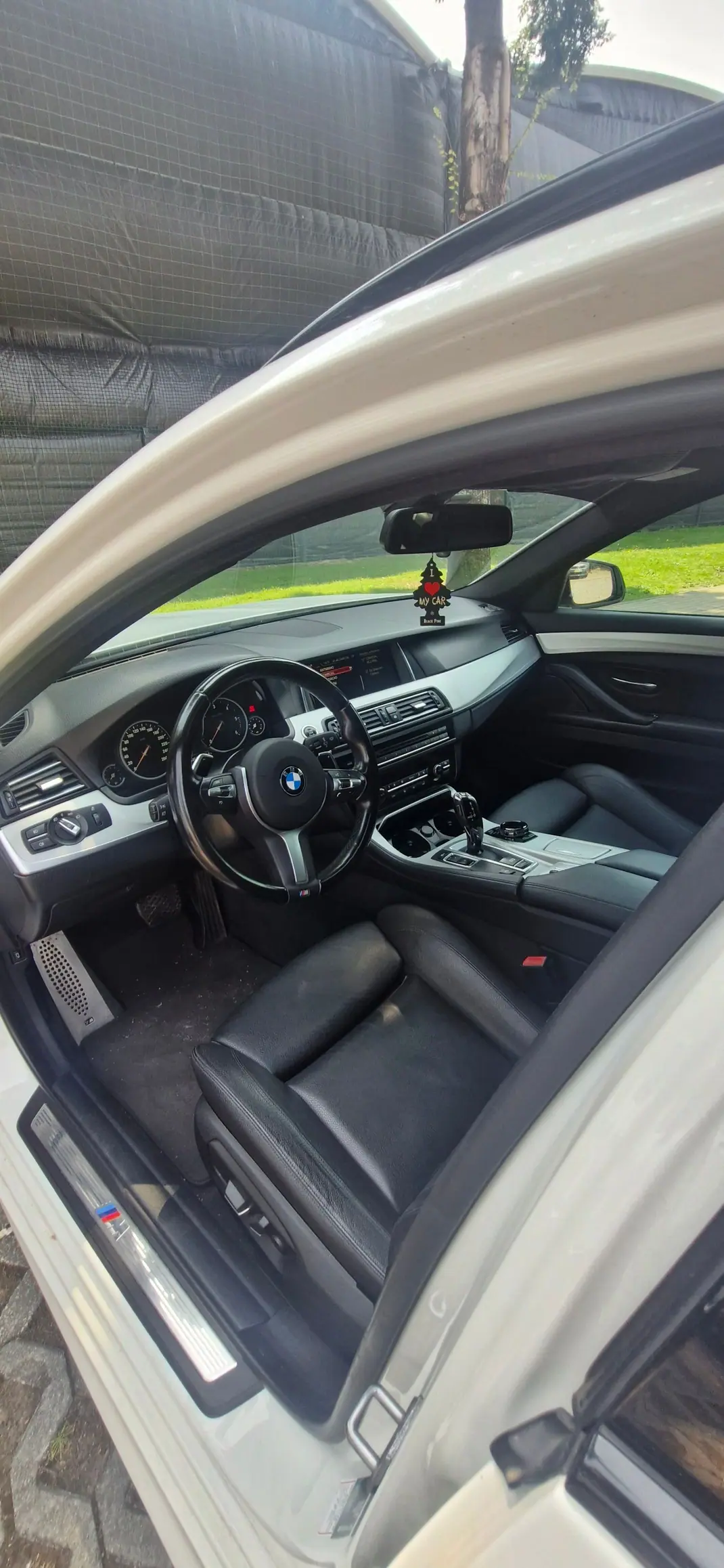 BMW 520 2016 - 18450 EUR, 224500 km - 224500km - foto 8 de 15